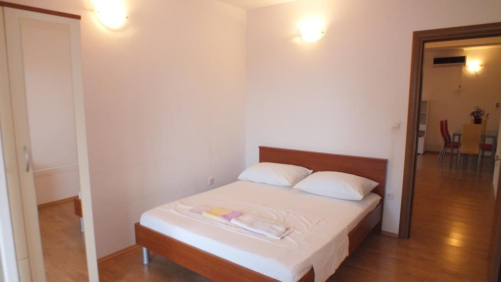 Apartment Perica Omiš Exterior foto
